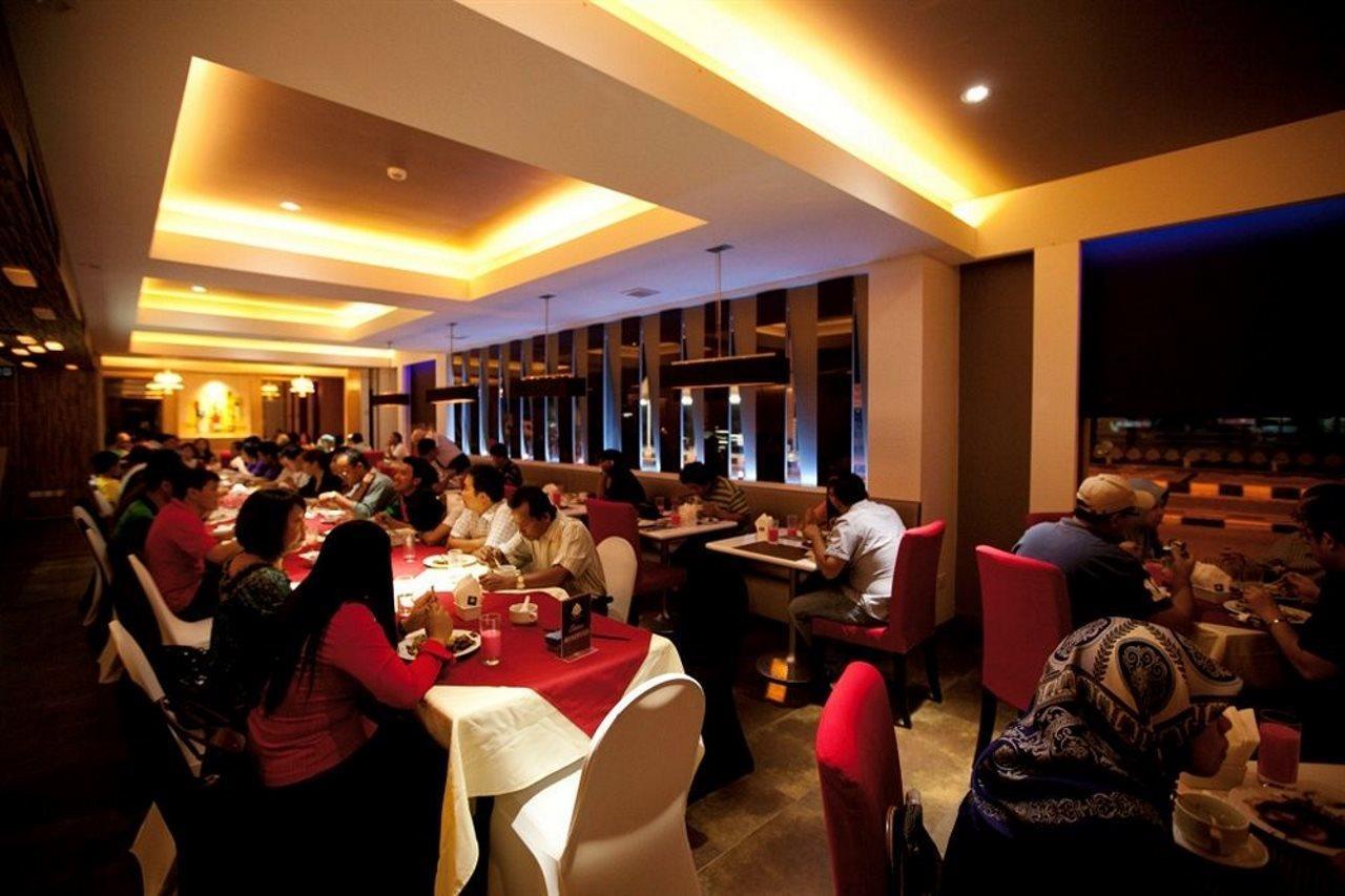 The Brunei Hotel Bandar Seri Begawan Exterior foto