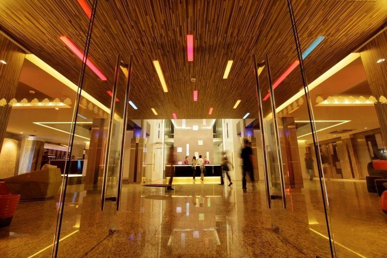 The Brunei Hotel Bandar Seri Begawan Exterior foto