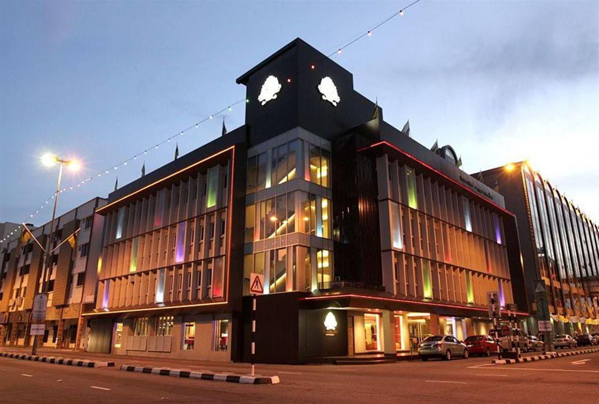 The Brunei Hotel Bandar Seri Begawan Exterior foto